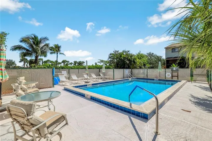 13532 Siesta Pines Ct 5, Fort Myers, Florida 33908