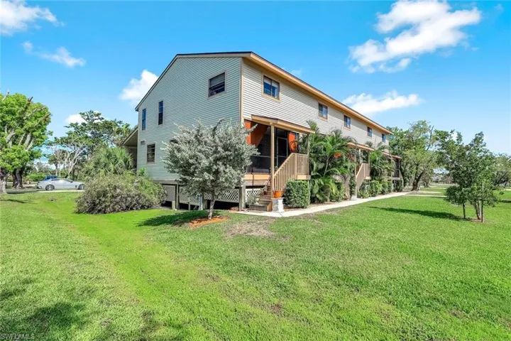 13532 Siesta Pines Ct 5, Fort Myers, Florida 33908