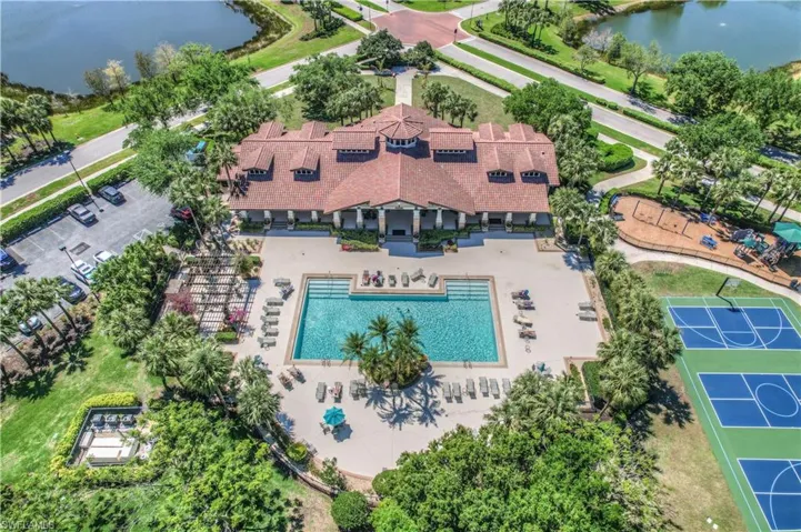 AERIAL VIEW OF CLCUBHOUSE