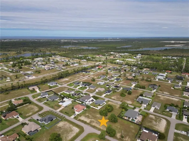 2421 Nw 27th Ter, Cape Coral, Florida 33993