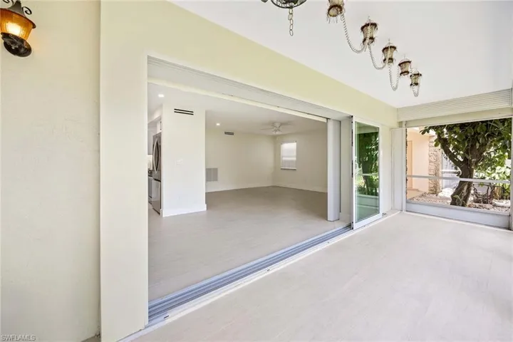 1155  Sandpiper  ST, Naples, FL 34102