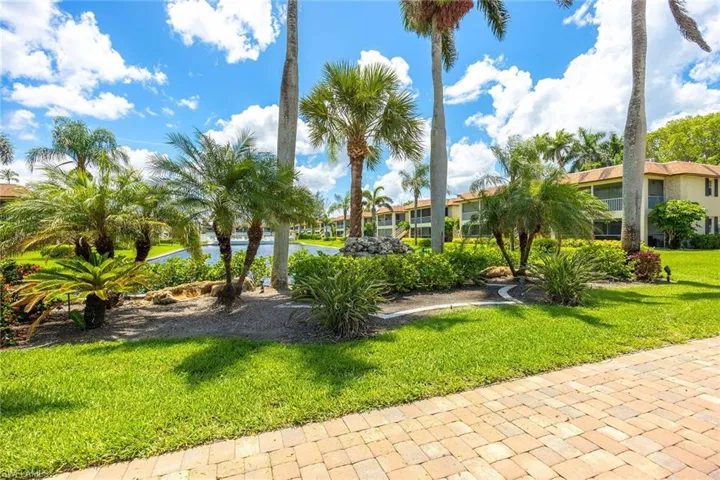 1155  Sandpiper  ST, Naples, FL 34102