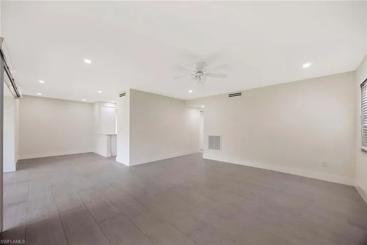 1155  Sandpiper  ST, Naples, FL 34102