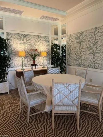 Quiet dinners