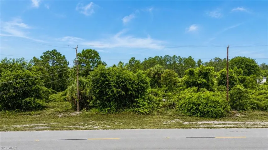724 Jaguar Blvd, Lehigh Acres, Florida 33974
