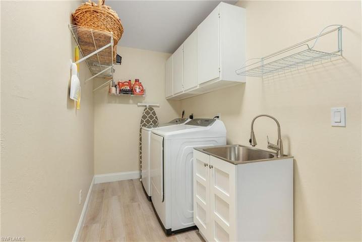 4413 SW 25th Ct, Cape Coral, FL 33914