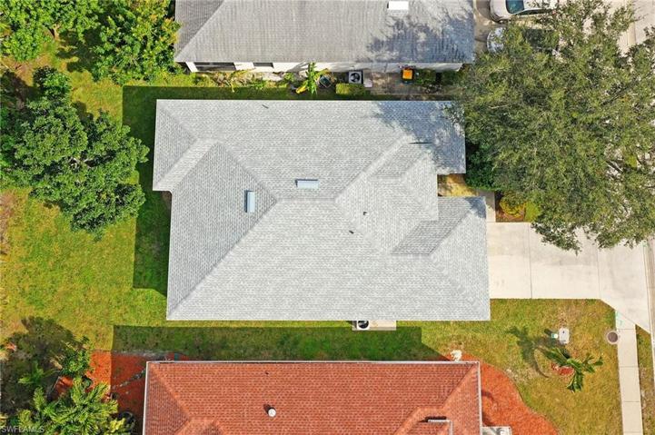 180 Stanhope CIR, NAPLES FL 34104