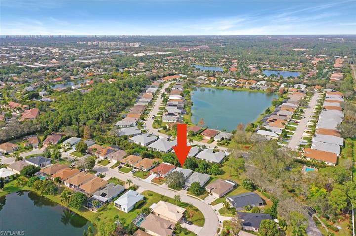 180 Stanhope CIR, NAPLES FL 34104