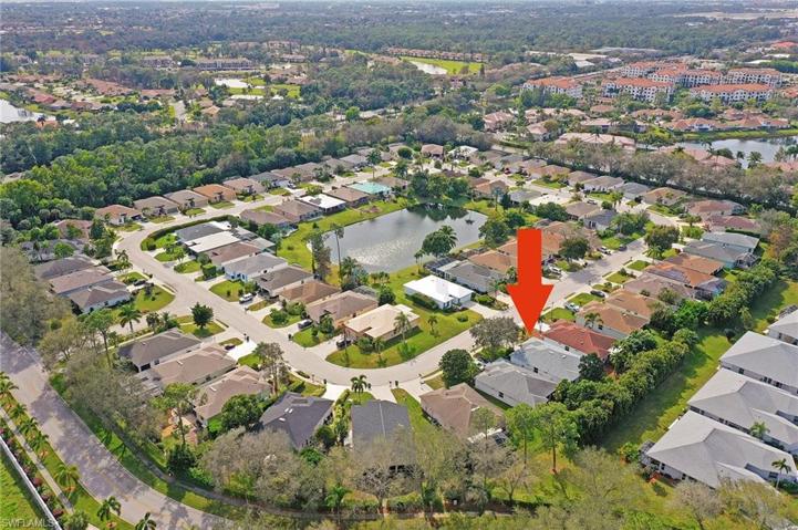 180 Stanhope CIR, NAPLES FL 34104