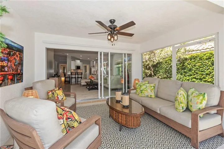 Covered lanai with extended lanain