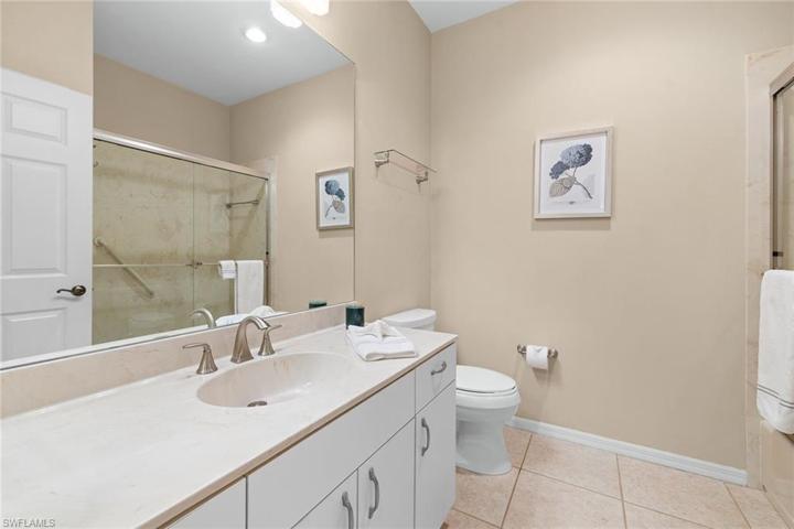 600  Jacana  CIR, NAPLES, FL 34105