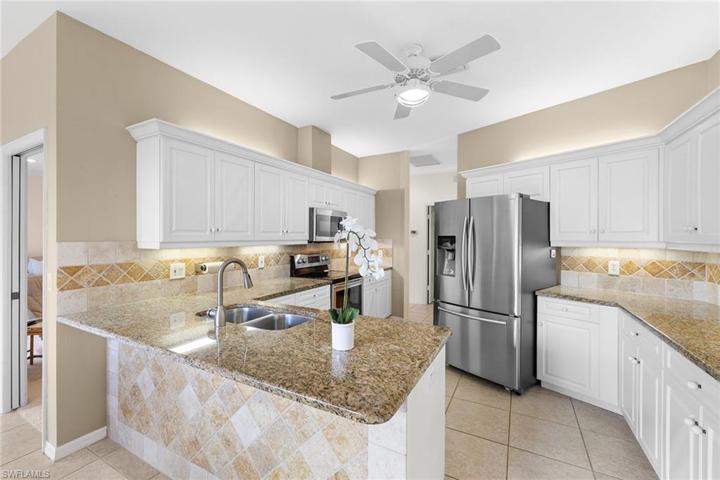 600  Jacana  CIR, NAPLES, FL 34105
