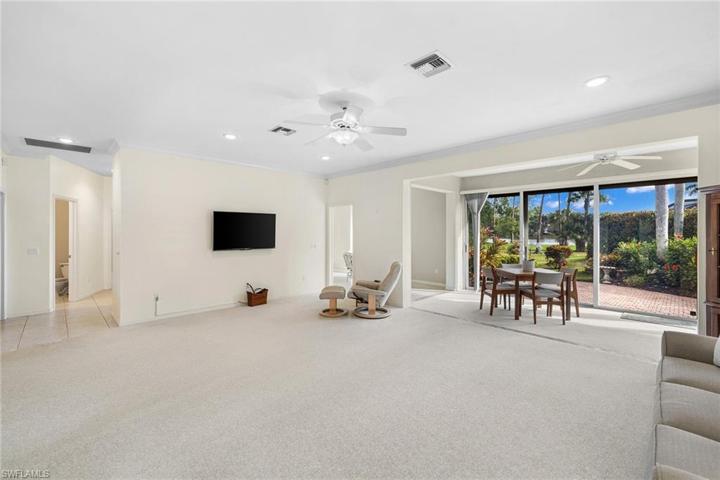 600  Jacana  CIR, NAPLES, FL 34105