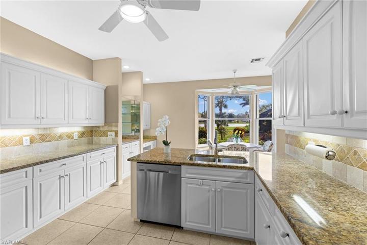 600  Jacana  CIR, NAPLES, FL 34105