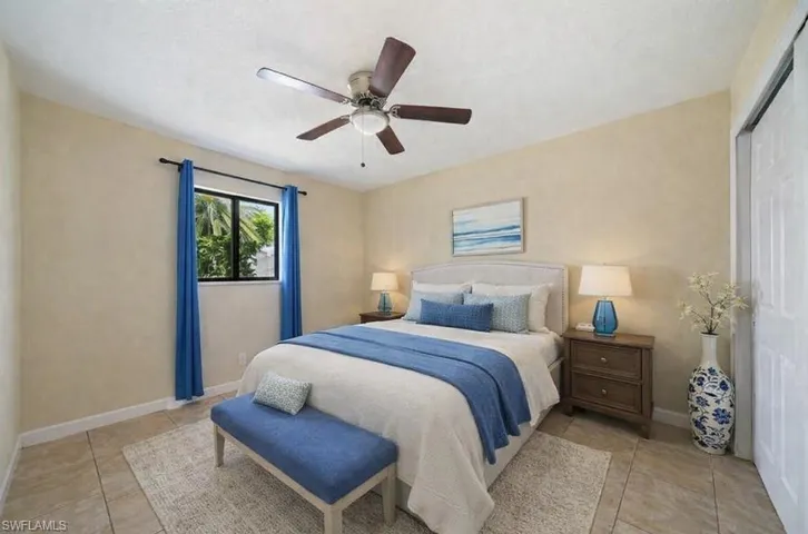 STAGED PICTURE TO GIVE YOU IDEA OF POTENTIAL OF HOME!