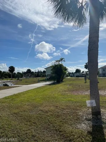 13651 Sora Dr, Fort Myers, Florida 33908