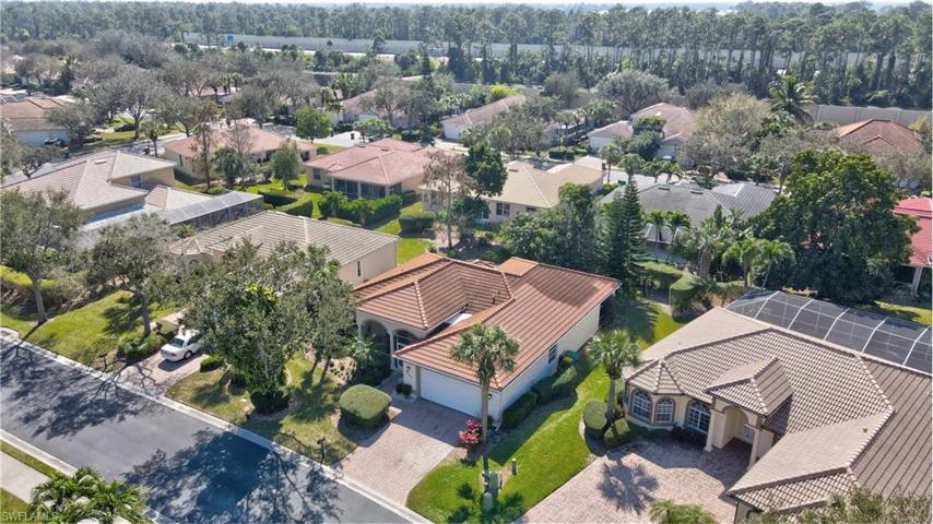 3947  Ruxton  RD, Naples, FL 34116
