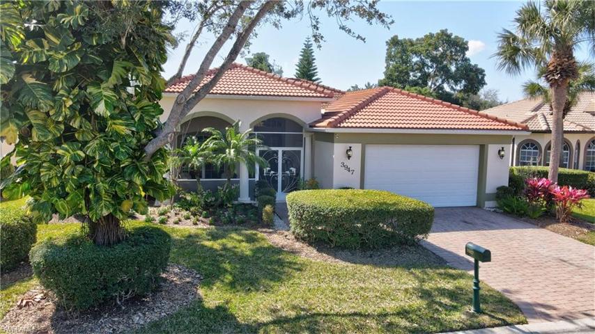 3947  Ruxton  RD, Naples, FL 34116