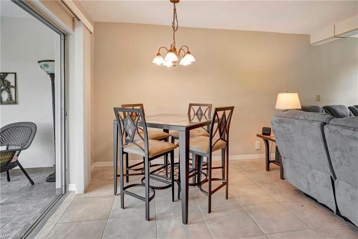 4220  Lakewood  BLVD, Naples, FL 34112