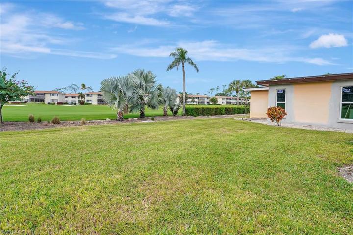4220  Lakewood  BLVD, Naples, FL 34112