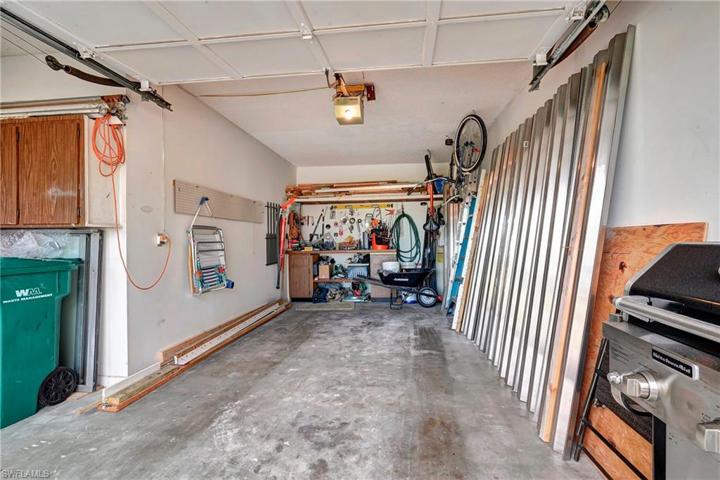 4220  Lakewood  BLVD, Naples, FL 34112