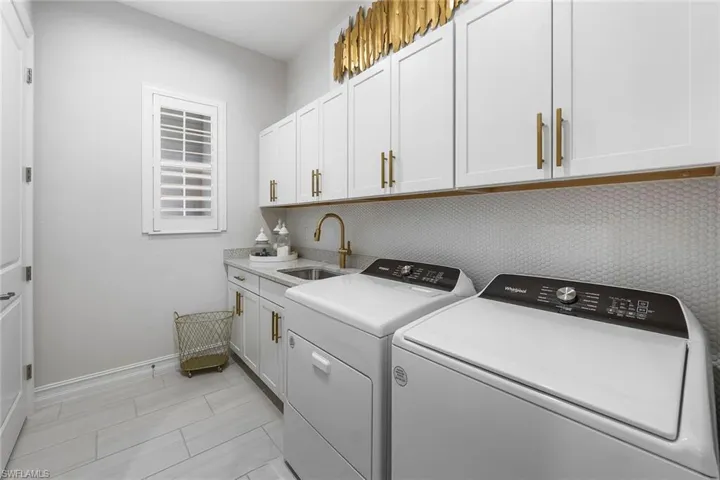 14212 Laguna Springs Ln, Naples, Florida 34114