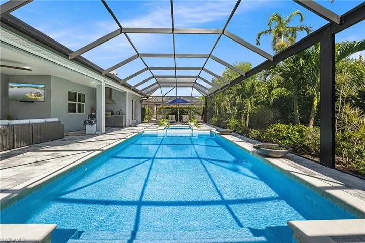14212 Laguna Springs Ln, Naples, Florida 34114