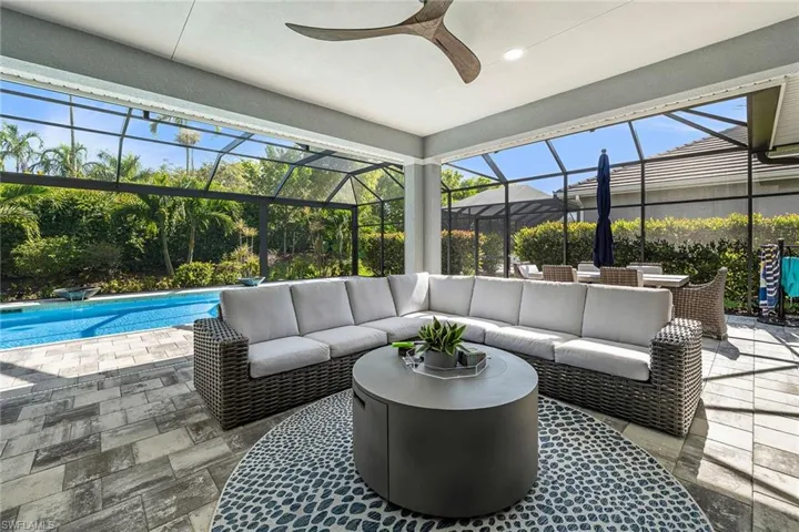 14212 Laguna Springs Ln, Naples, Florida 34114