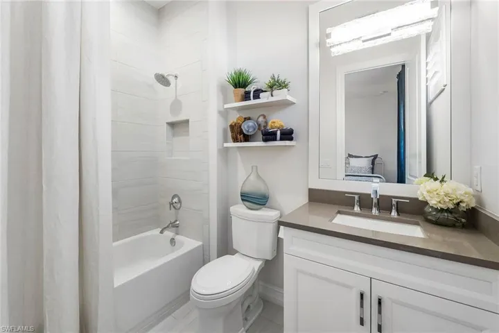 14212 Laguna Springs Ln, Naples, Florida 34114