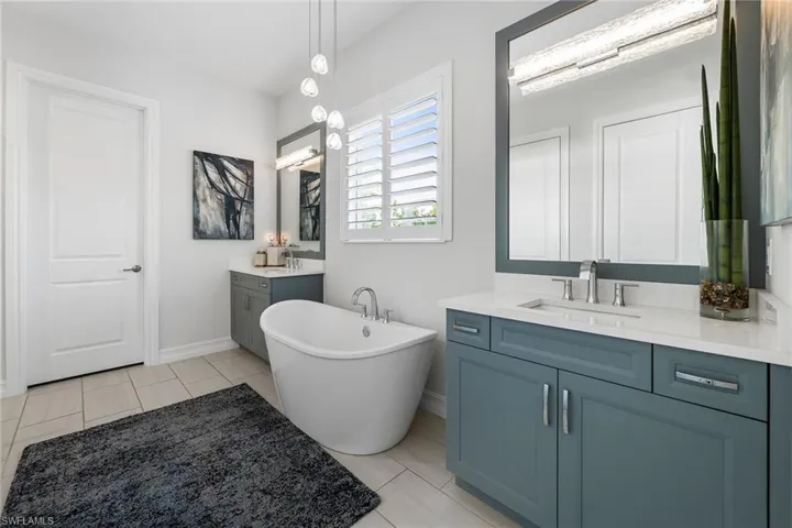 14212 Laguna Springs Ln, Naples, Florida 34114