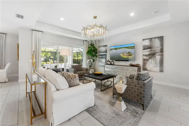 14212 Laguna Springs Ln, Naples, Florida 34114