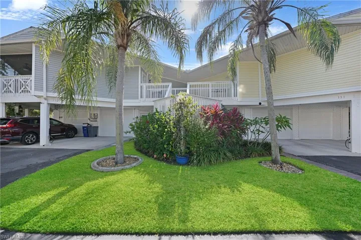 950  Moody  RD, North Fort Myers, FL 33903
