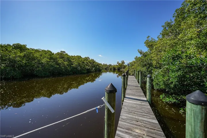 950  Moody  RD, North Fort Myers, FL 33903