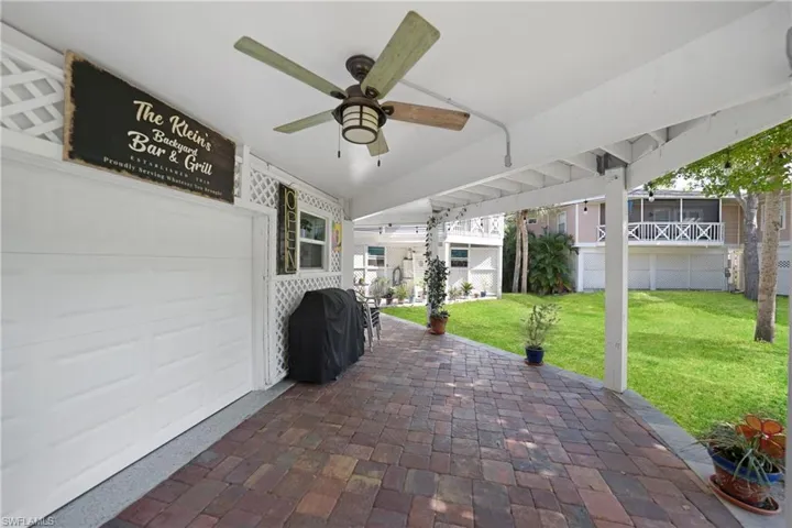 950  Moody  RD, North Fort Myers, FL 33903