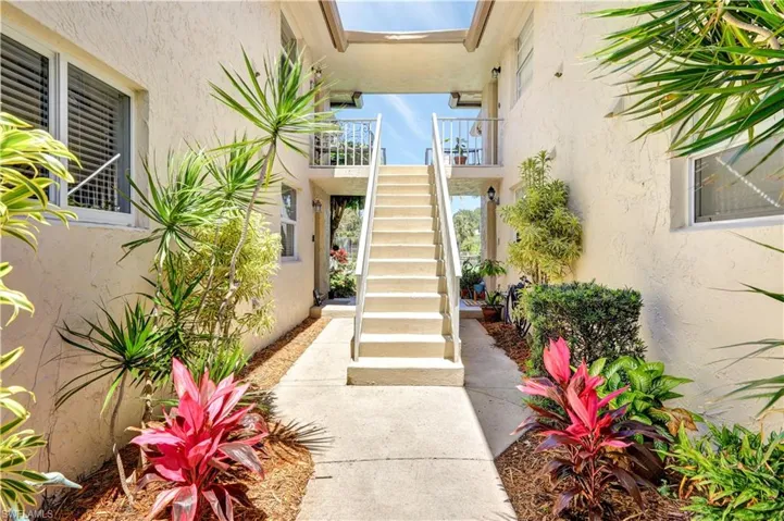 1549 Sandpiper St 42, Naples, Florida 34102