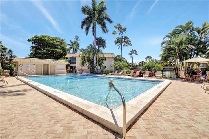 1549 Sandpiper St 42, Naples, Florida 34102