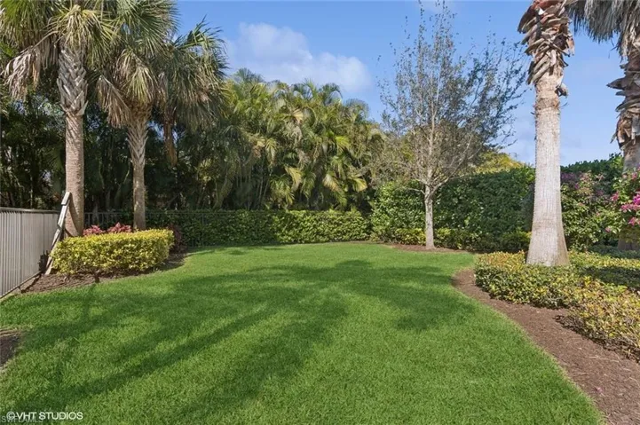 Fenced rear yard