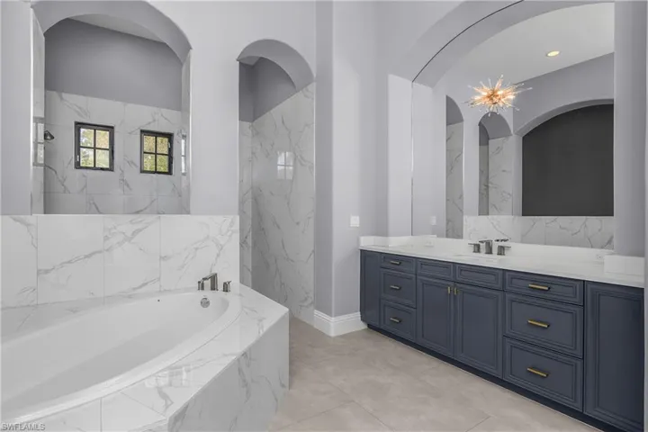 7420 Byrons Way, Naples, Florida 34113