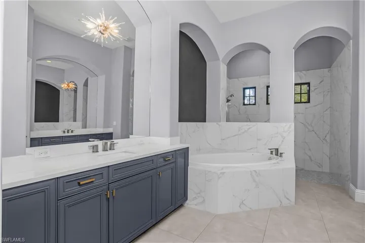 7420 Byrons Way, Naples, Florida 34113
