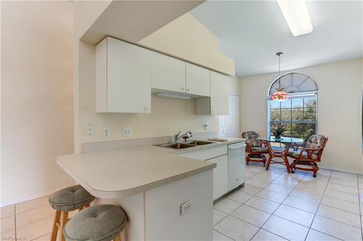 Breakfast nook in the kitchen