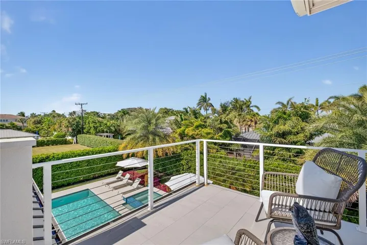 405 7th Ave N, Naples, Florida 34102
