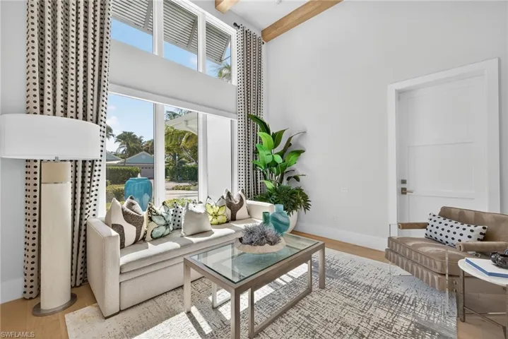 405 7th Ave N, Naples, Florida 34102