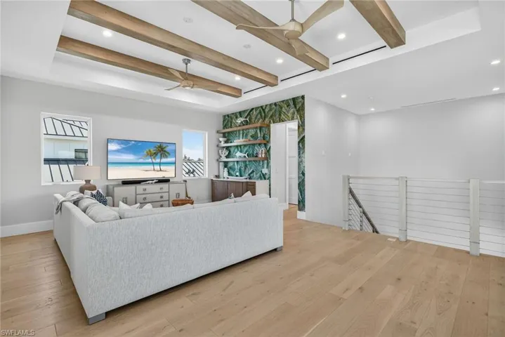 405 7th Ave N, Naples, Florida 34102