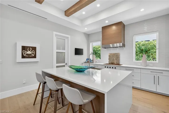 405 7th Ave N, Naples, Florida 34102