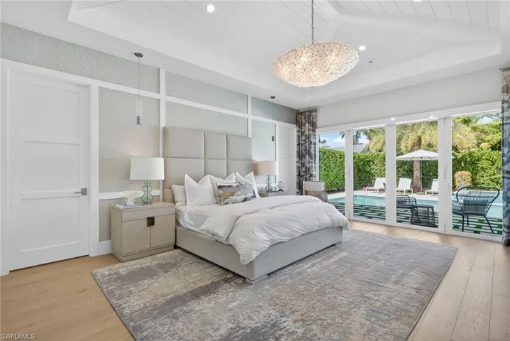 405 7th Ave N, Naples, Florida 34102