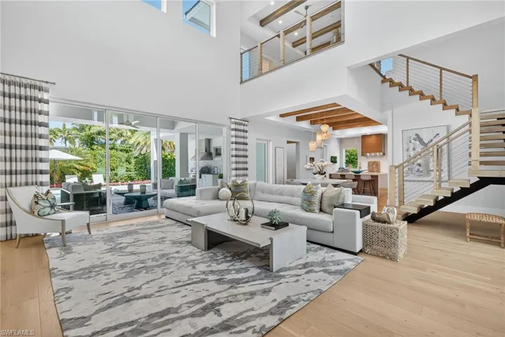 405 7th Ave N, Naples, Florida 34102