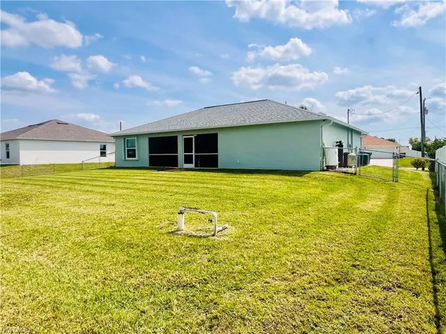 1125 NW 12th LN, CAPE CORAL FL 33993
