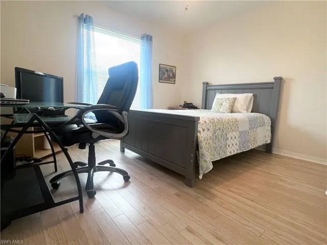 1125 NW 12th LN, CAPE CORAL FL 33993