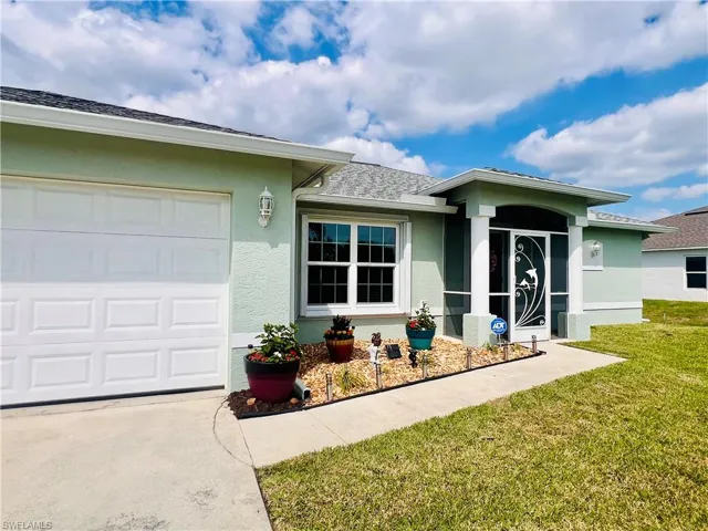 1125 NW 12th LN, CAPE CORAL FL 33993