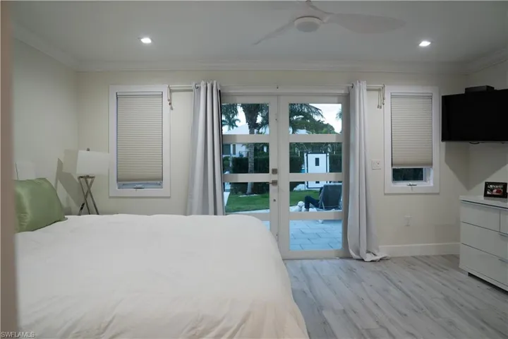 675 18th Ave S, Naples, Florida 34102
